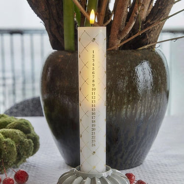 Sille Calendar Candle Elvira Edition 2026 - 1