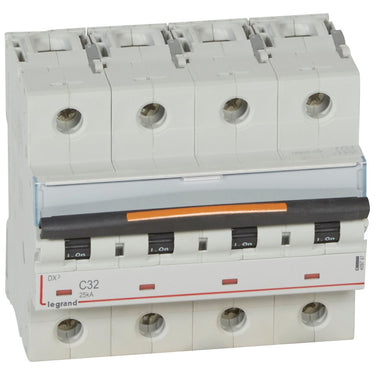 DX³ MCB automatsikring C32 4pol 6M 25KA - 1
