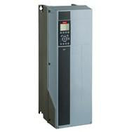 VLT AutomationDrive FC 302 22 kW Trefaset 380-500 VAC IP55 - 1