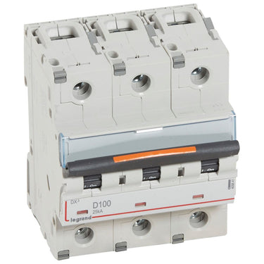 DX³ MCB automatsikring D100 3pol 4,5M 25KA - 1