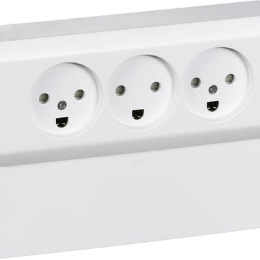 LK OPUS 66 standard stikkontakt panel udvendig tripel for 2 tændinger 2-pol med jord hvid - 1