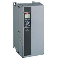 VLT FC102 15kW IP55C1 filter 50m numerisk betjeningspanel udslagsblanketter - 1